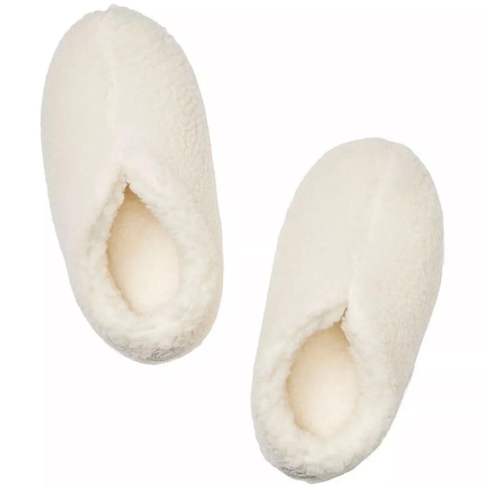 PINK Victoria's Secret Cream Sherpa Slippers size small-medium (runs smaller)